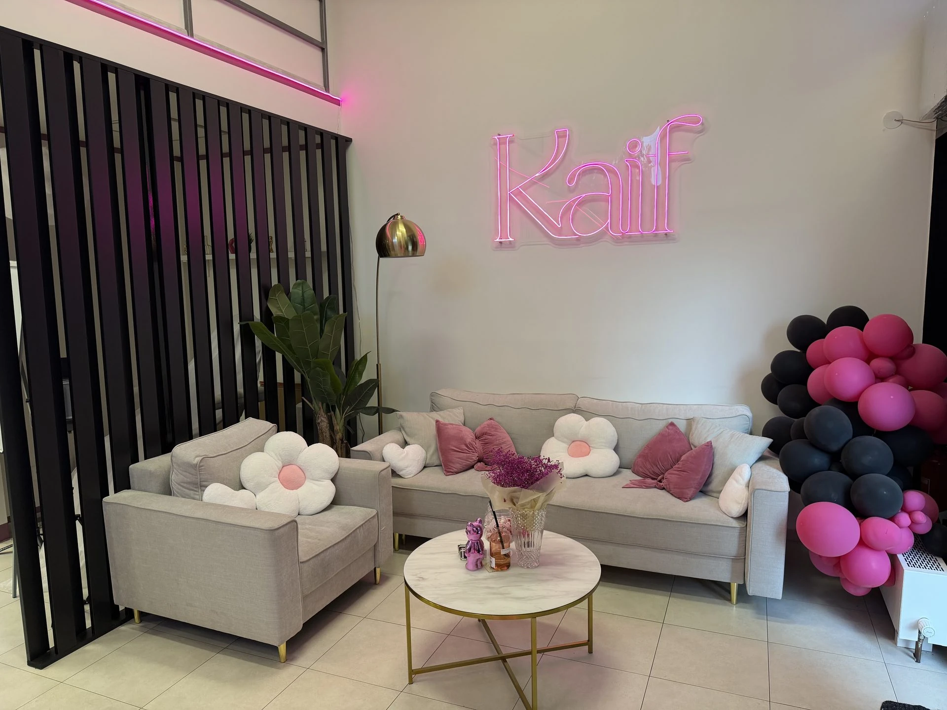 Interiér KAIF Beauty Studio v Praze